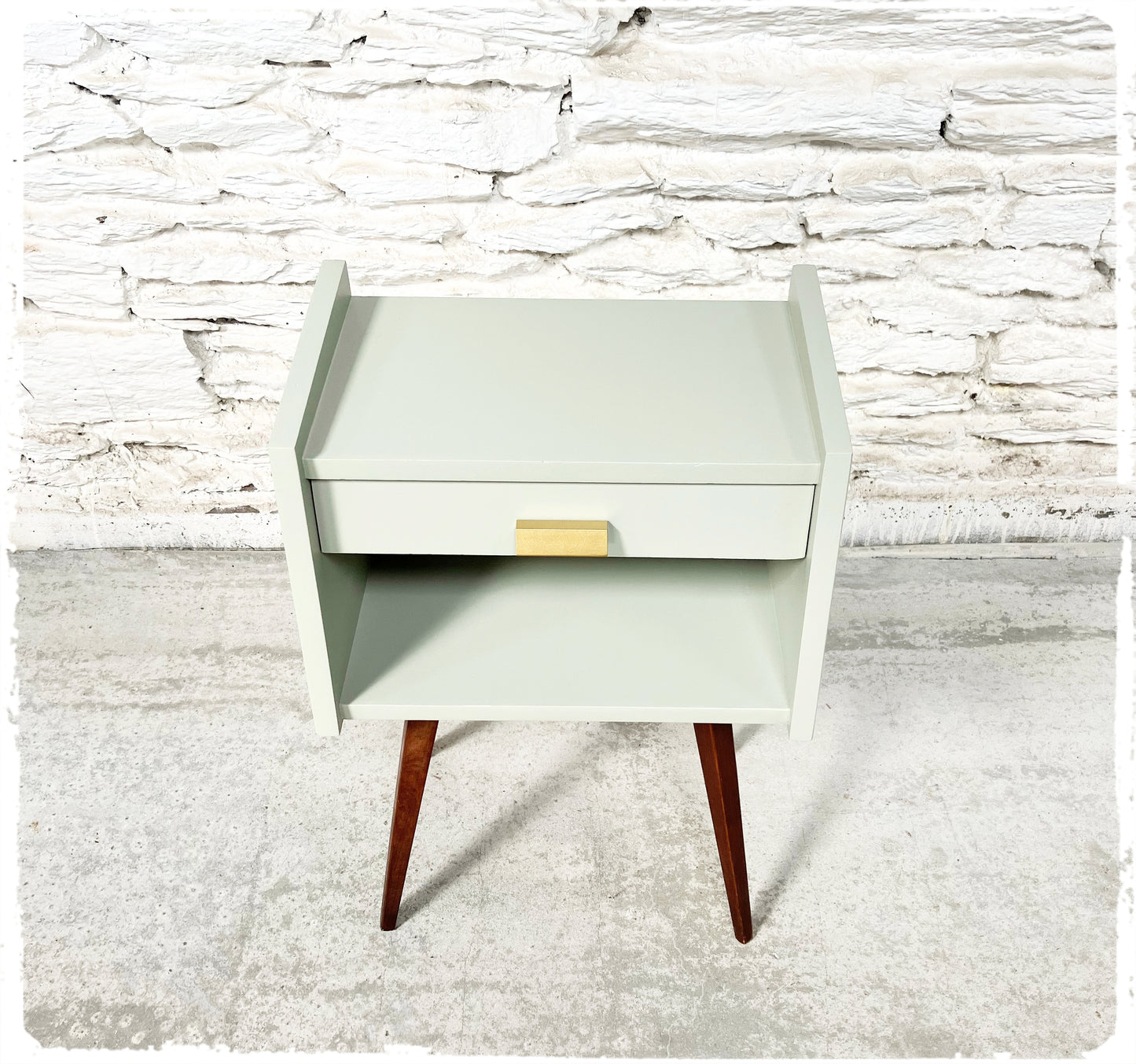 Meuble d'Appoint Chevet Vintage Pieds Compas Revisité Gris Vert