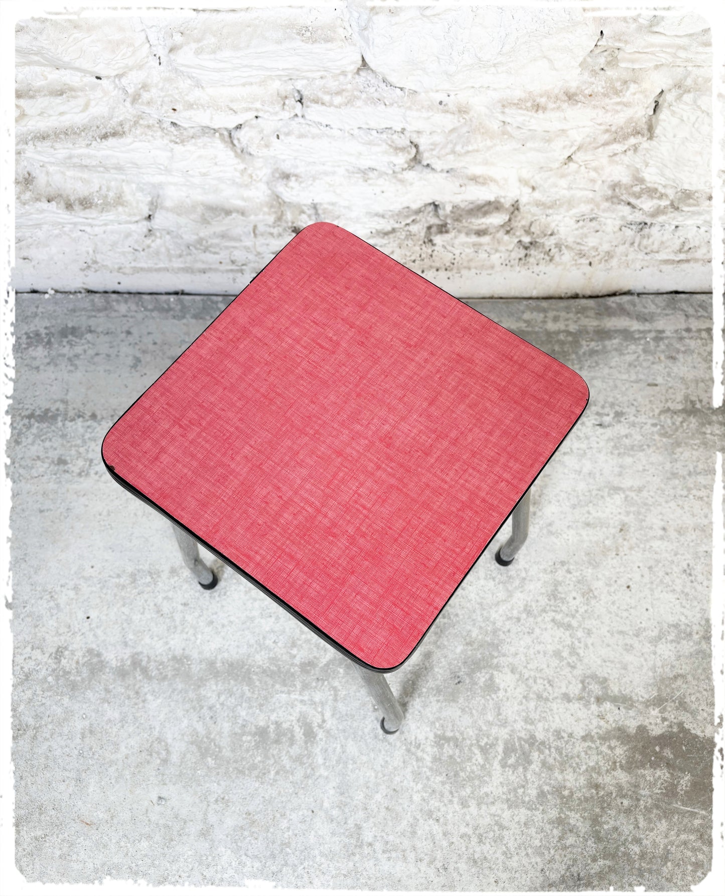 Tabouret Coffre à Cirage Vintage Formica Rouge