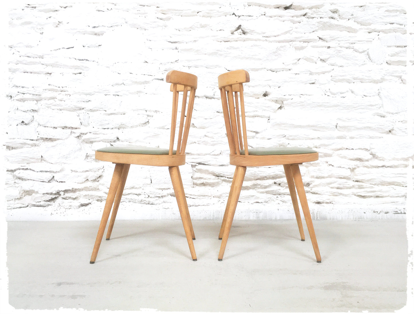 Chaises Vintage Baumann Modèle "740" Pieds Compas