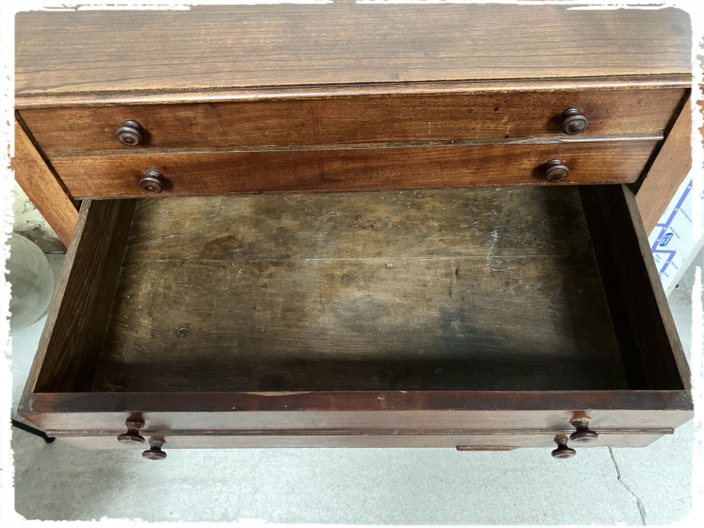 Ancienne Grande Commode de Métier Style Médailler Vintage en Bois Massif