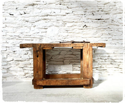 Ancien Établi de Menuisier en Bois Massif