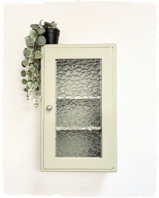 Armoire à Pharmacie Toilettes Vintage Style Mado Revisitée