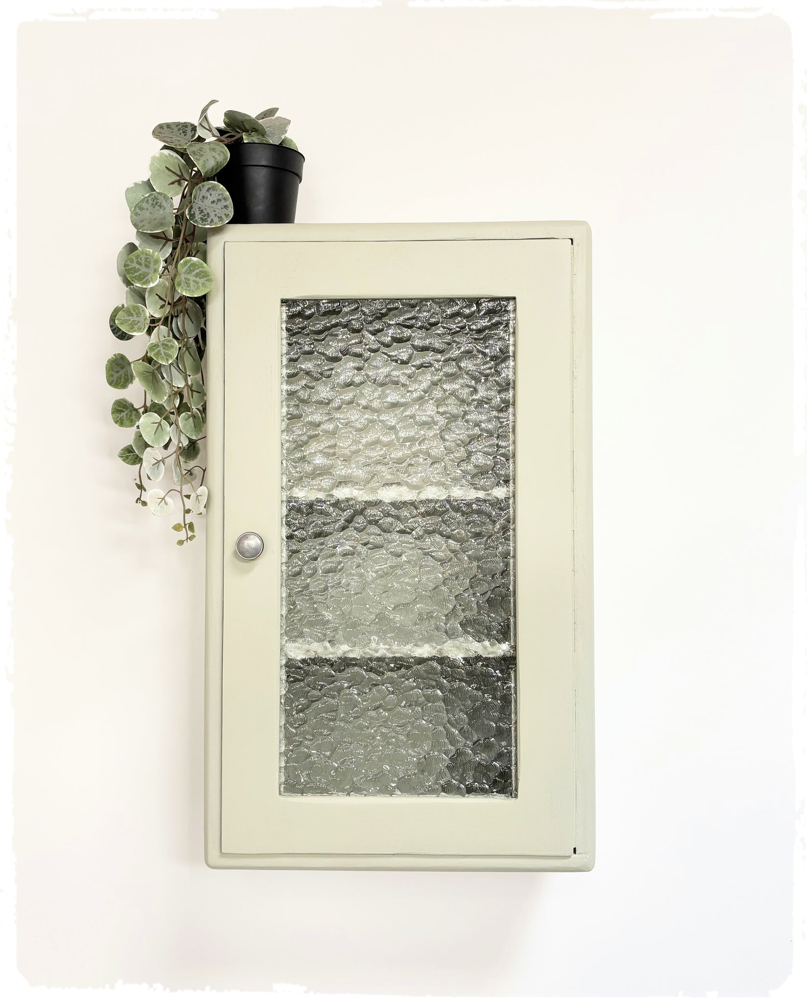 Armoire à Pharmacie Toilettes Vintage Style Mado Revisitée