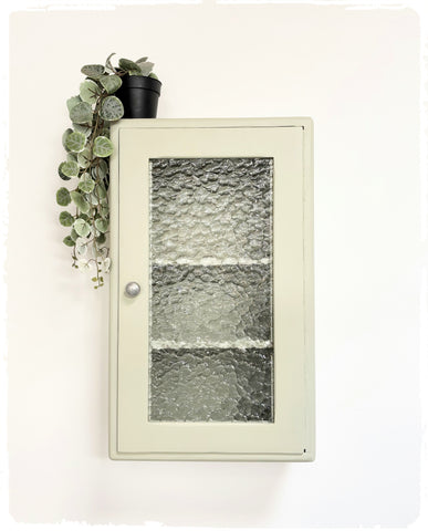 Armoire à Pharmacie Toilettes Vintage Style Mado Revisitée