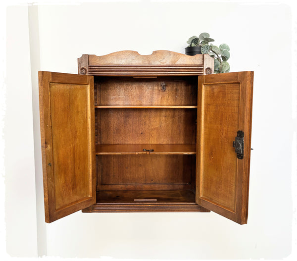 Grande Armoire à Pharmacie Vintage Années 40, 50 en Bois