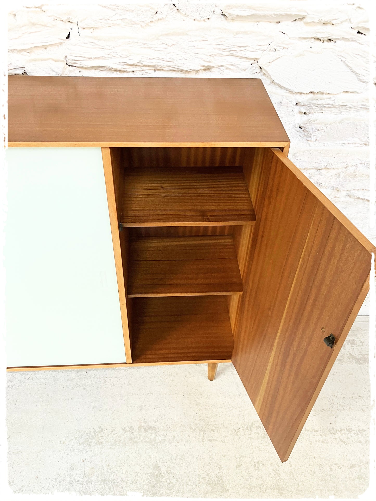 Bibliothèque Bibus Vitrine Vintage