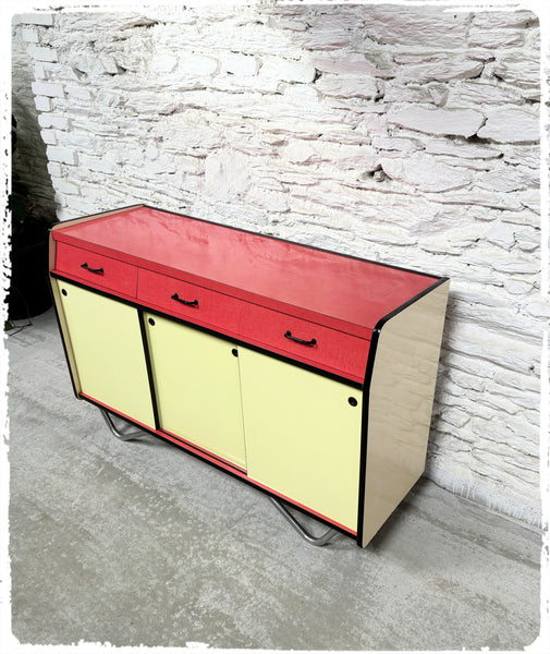 Buffet Vintage en Formica Jaune et Rouge Pieds Métal