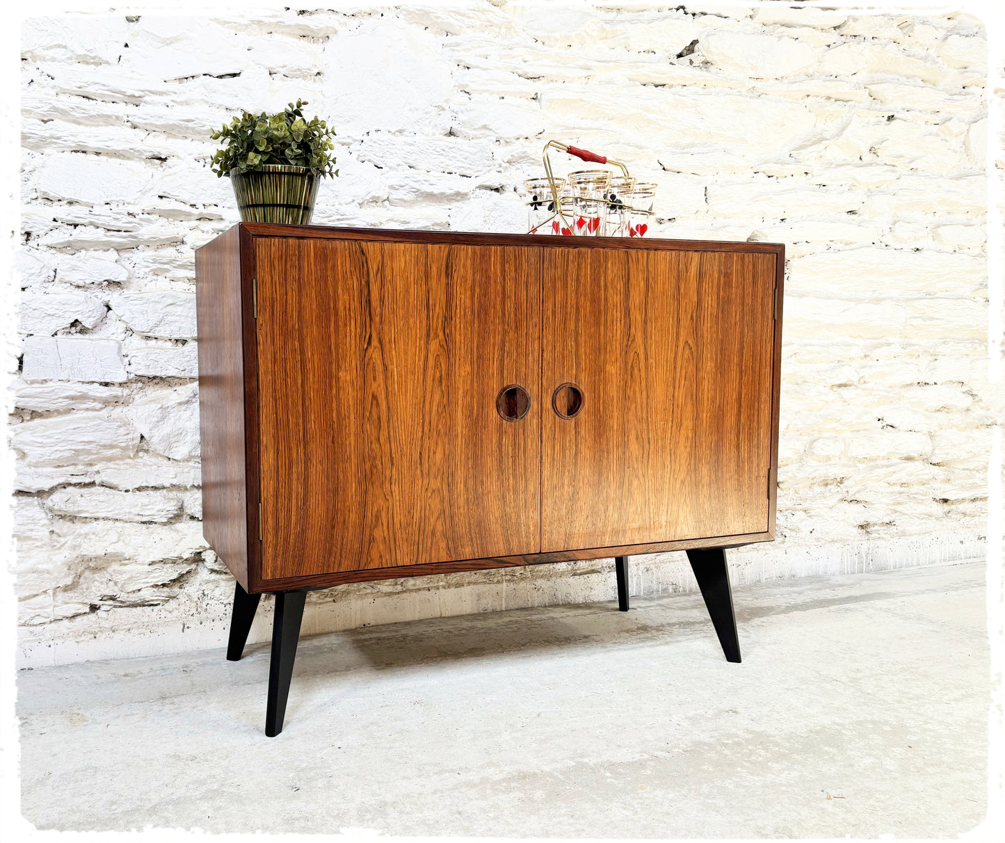 Buffet Vintage Scandinave Pieds Compas Rud Thygesen et Johnny Sorensen pour HG Furniture