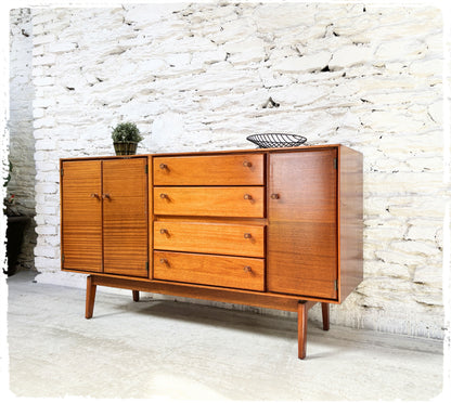 Buffet Vintage en Teck & Afromosia Minty Limited