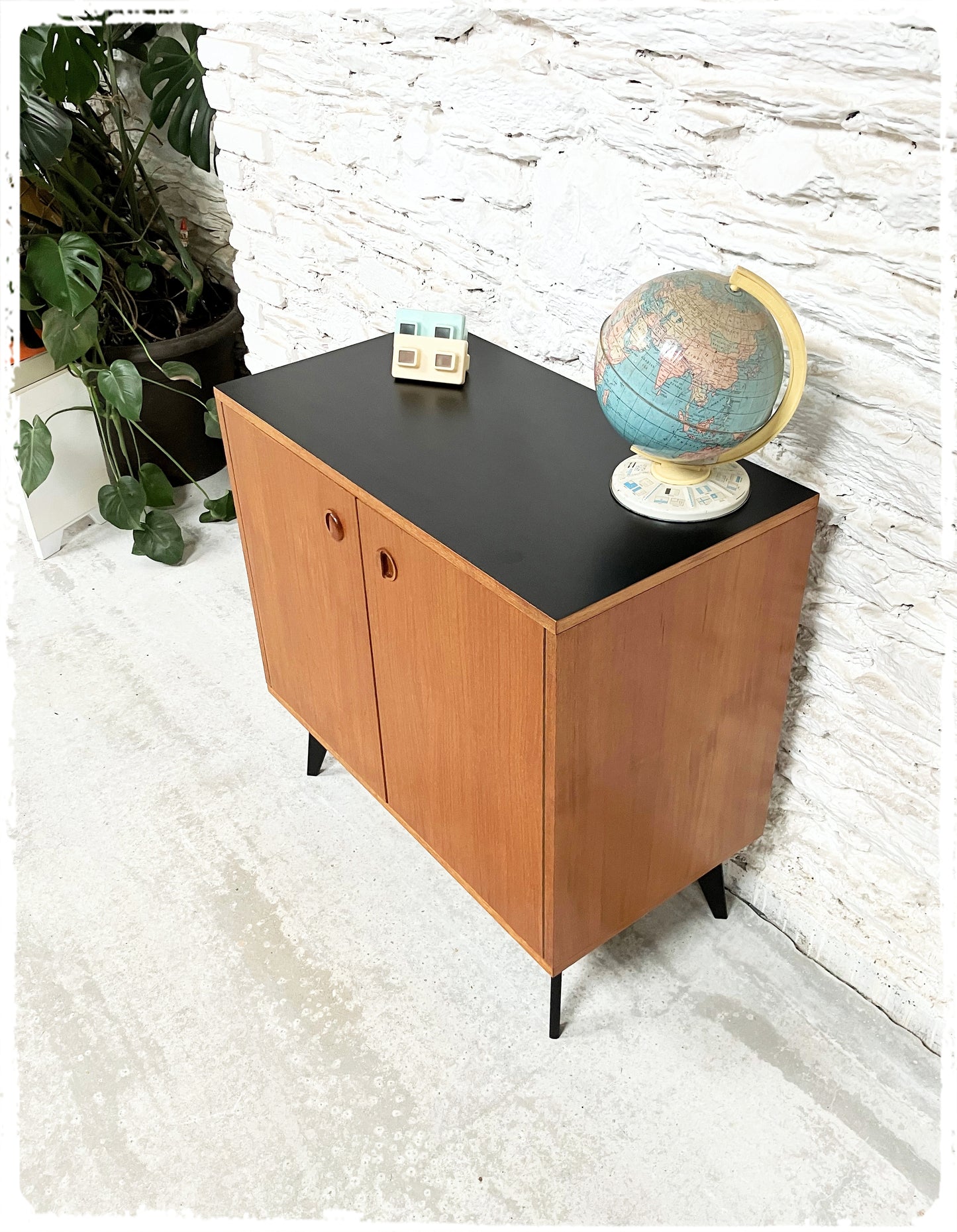 Buffet Vintage Style Scandinave Pieds Compas