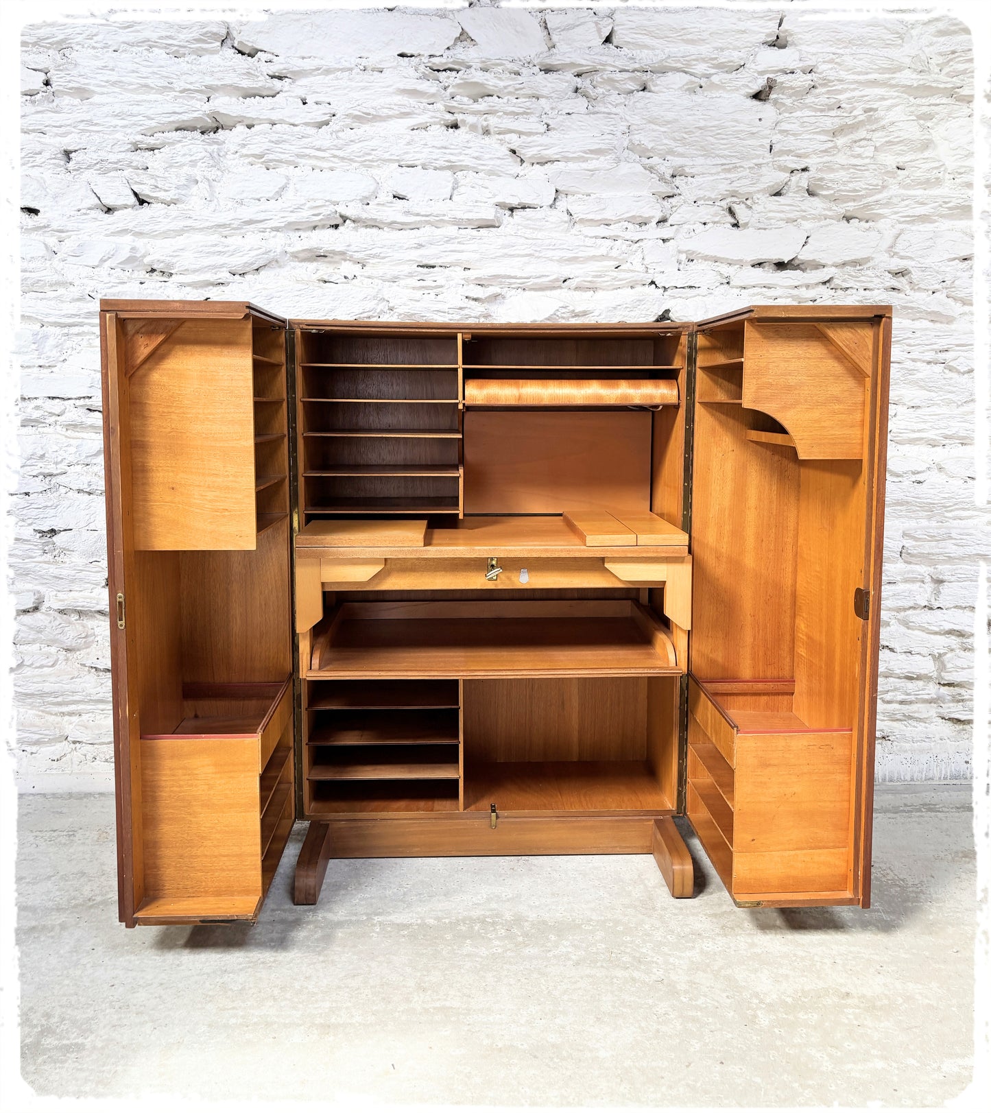 Bureau Magic Box Vintage Mummenthaler & Meier Ateliers Genestar
