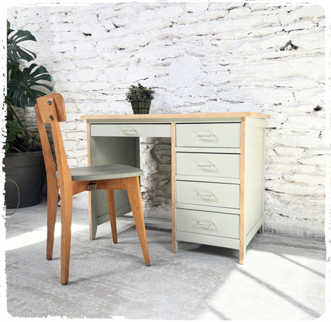 Bureau Vintage Revisité Gris Vert Clair