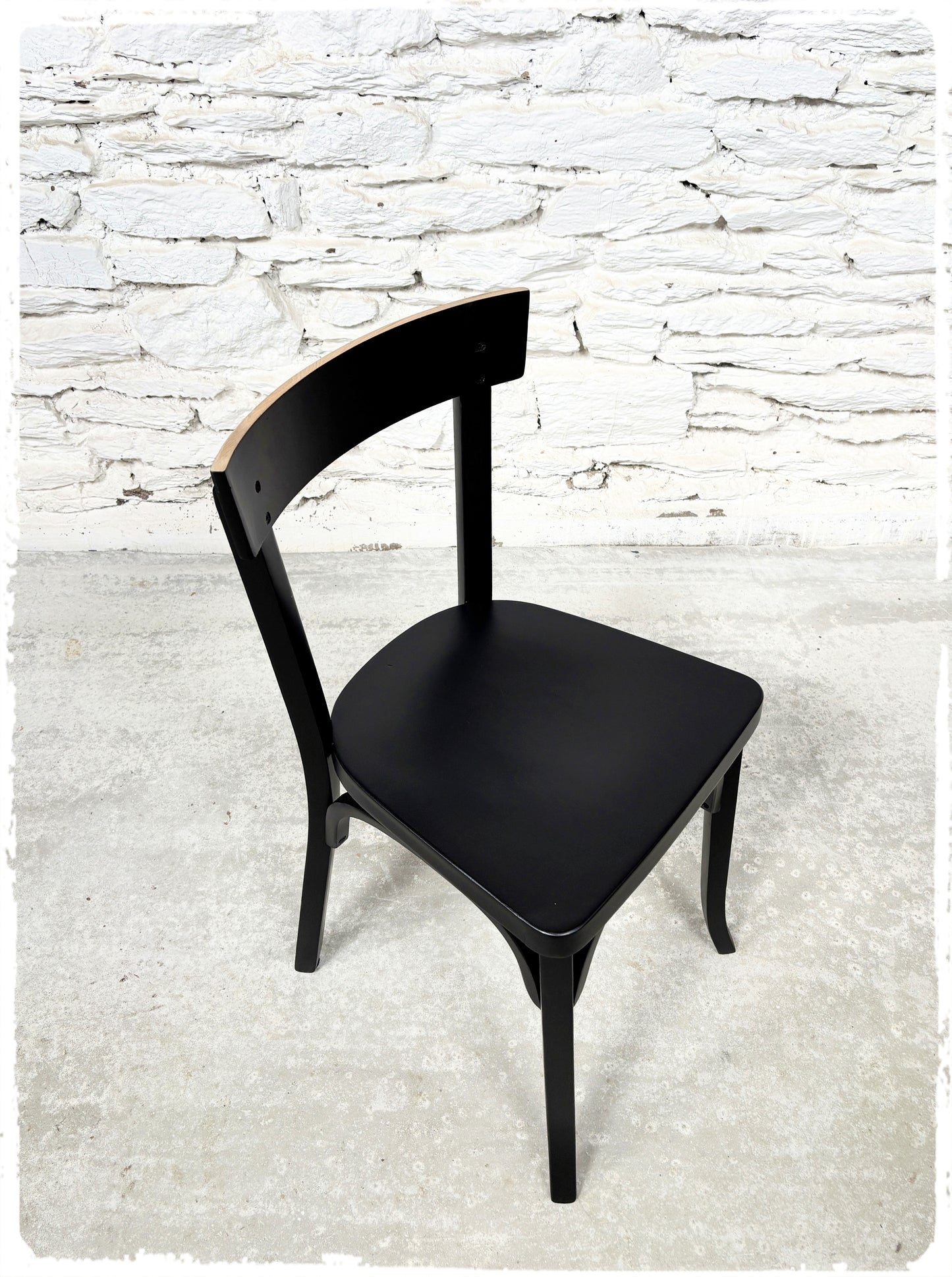 Suite de 4 Chaises Bistrot Vintage Dépareillées Revisitées