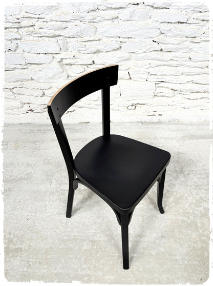 Suite de 4 Chaises Bistrot Vintage Dépareillées Revisitées