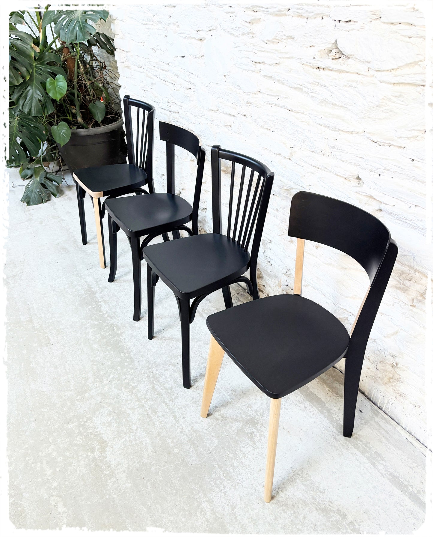 Suite de 4 Chaises Bistrot Vintage Dépareillées Revisitées