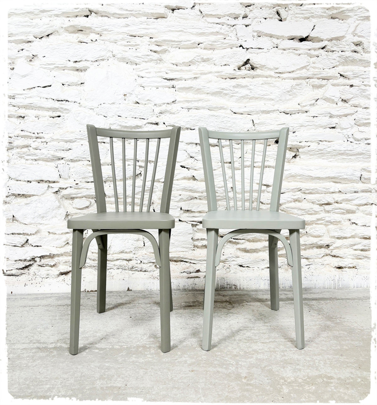 Paire de Chaises Bistrot Vintage Baumann Modèle "53" Revisitée