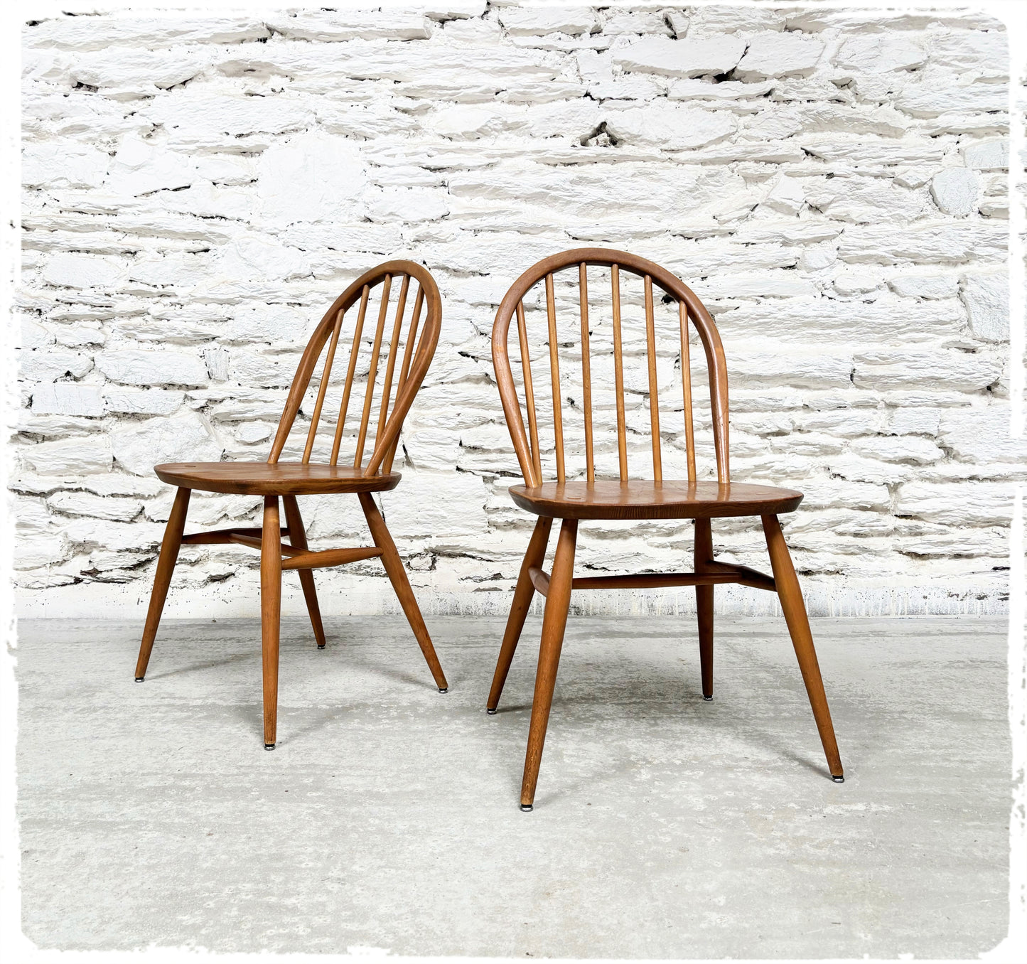 Paire de Chaises Windsor Vintage Ercol en Orme