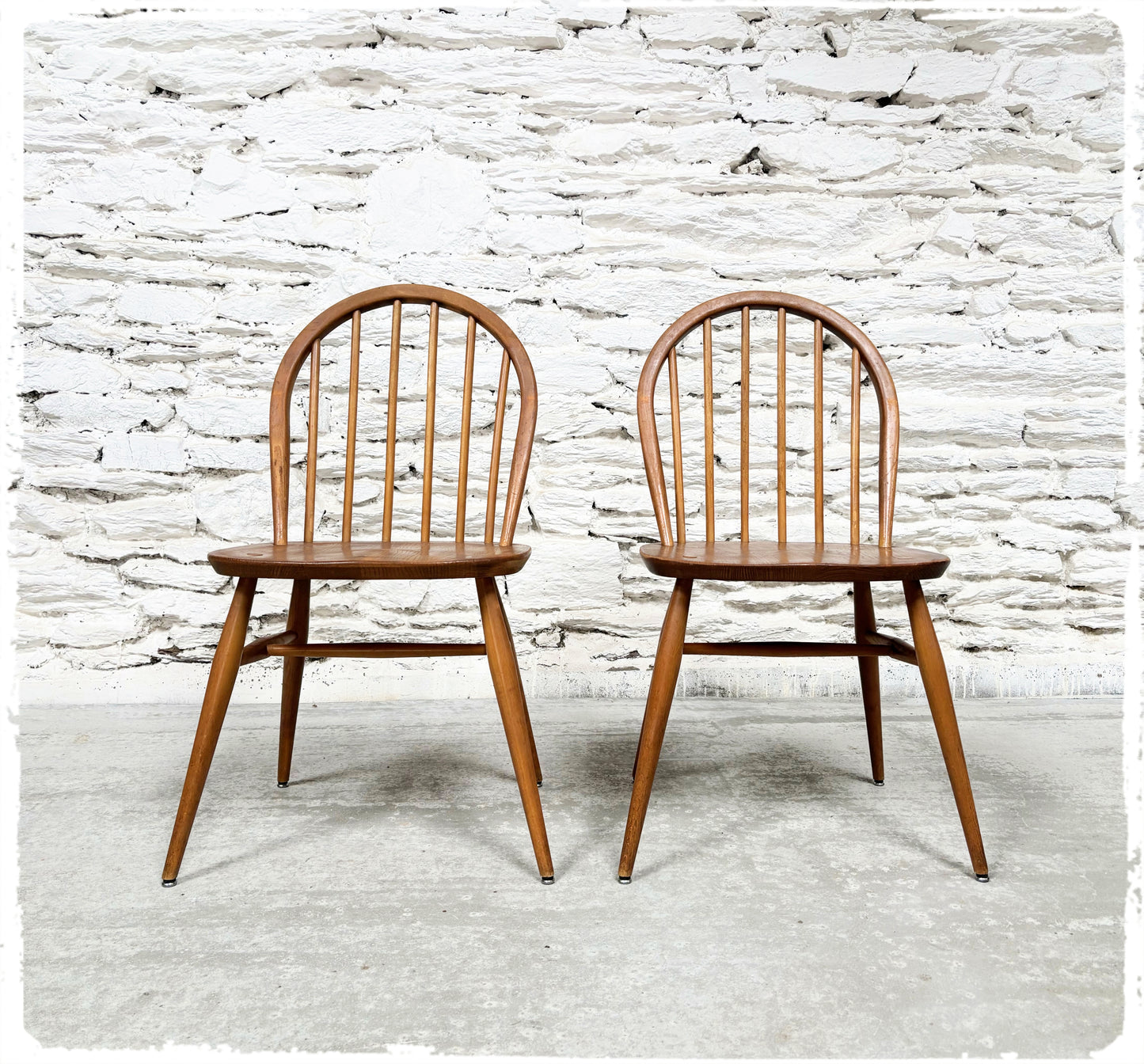 Paire de Chaises Windsor Vintage Ercol en Orme