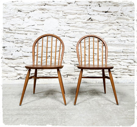 Paire de Chaises Windsor Vintage Ercol en Orme