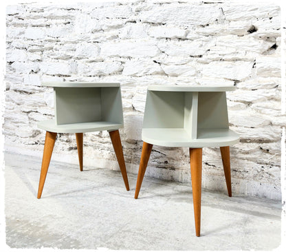 Table de Chevet Vintage Tripode Pieds Compas Revisitée Gris Vert Clair