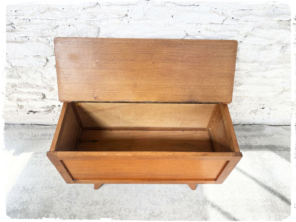 Coffre Banc Vintage en Bois Revisité