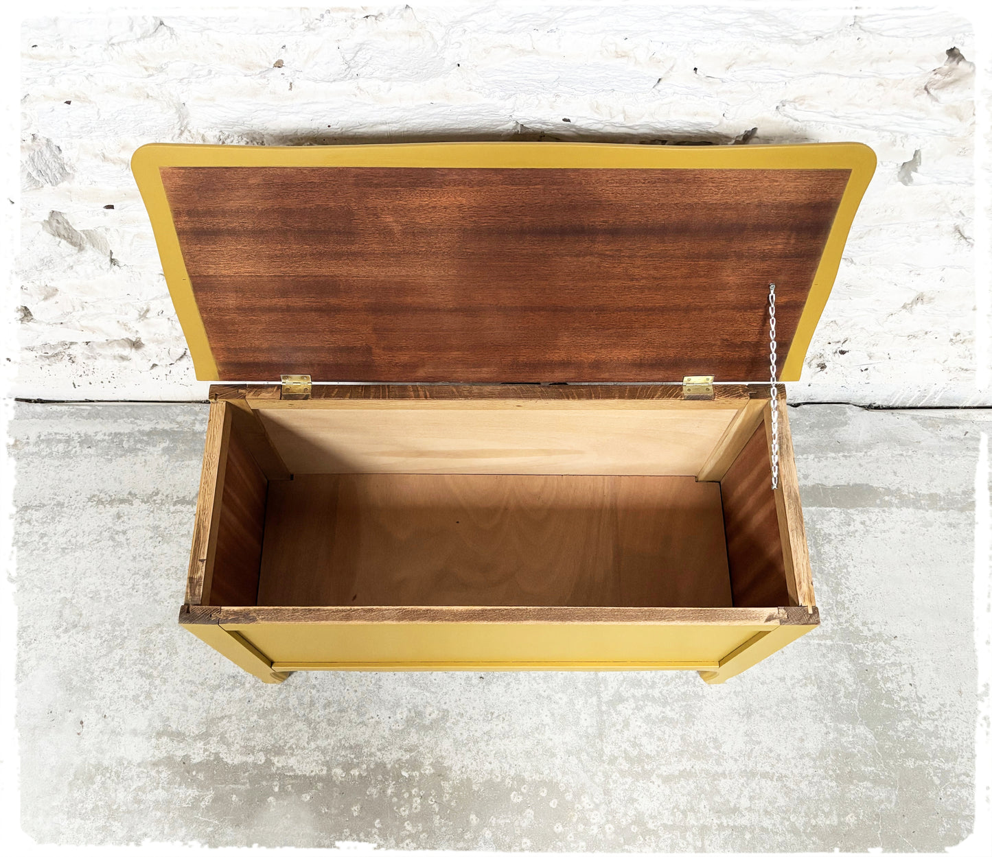 Coffre Banc Vintage en Bois Revisité Moutarde