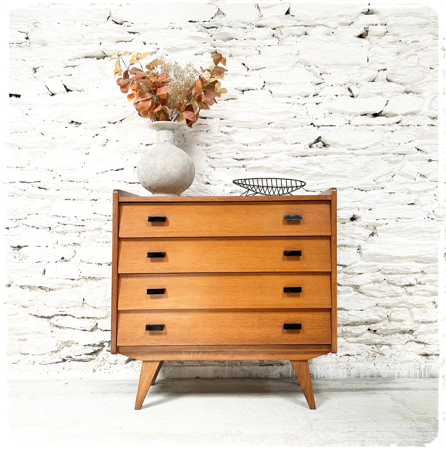 Commode Vintage Pieds Compas