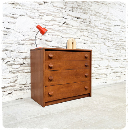 Commode Vintage en Teck Stag Furniture