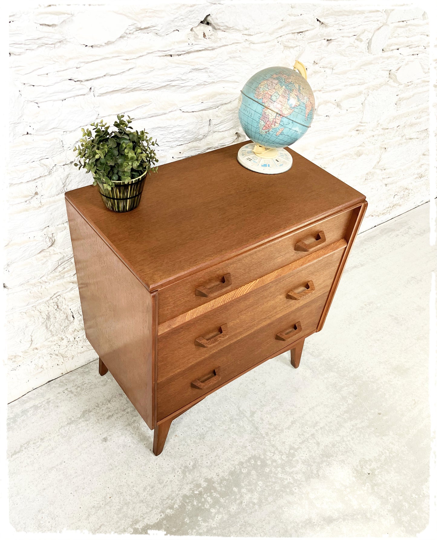Commode Vintage Pieds Compas en Teck G PLAN