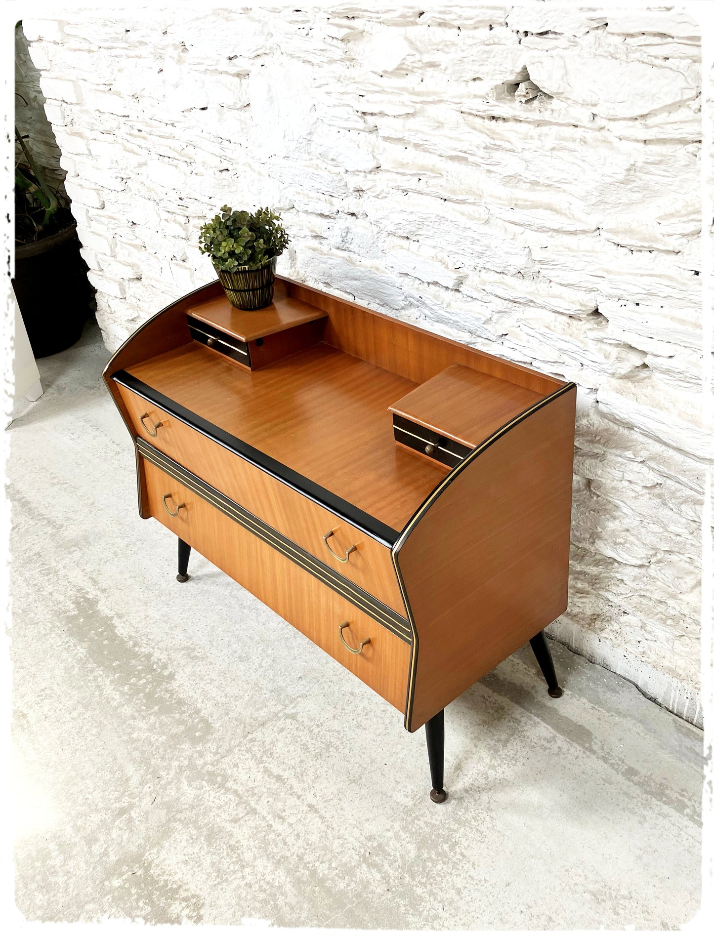 Commode Vintage Pieds Compas Noirs