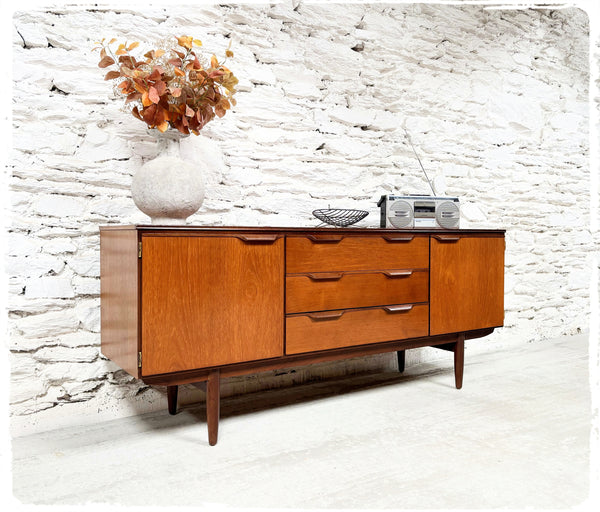Enfilade Austinsuite Vintage en Teck