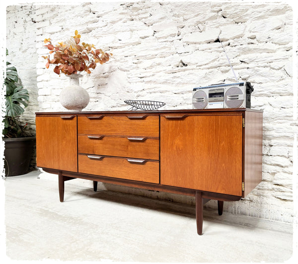 Enfilade Austinsuite Vintage en Teck