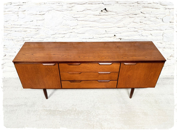 Enfilade Austinsuite Vintage en Teck