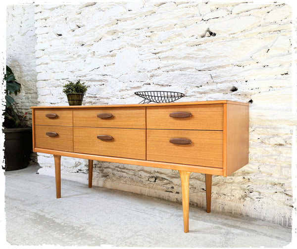 Enfilade Basse Austinsuite Vintage Style Scandinave en Teck