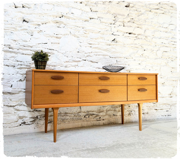 Enfilade Basse Austinsuite Vintage Style Scandinave en Teck