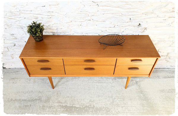 Enfilade Basse Austinsuite Vintage Style Scandinave en Teck