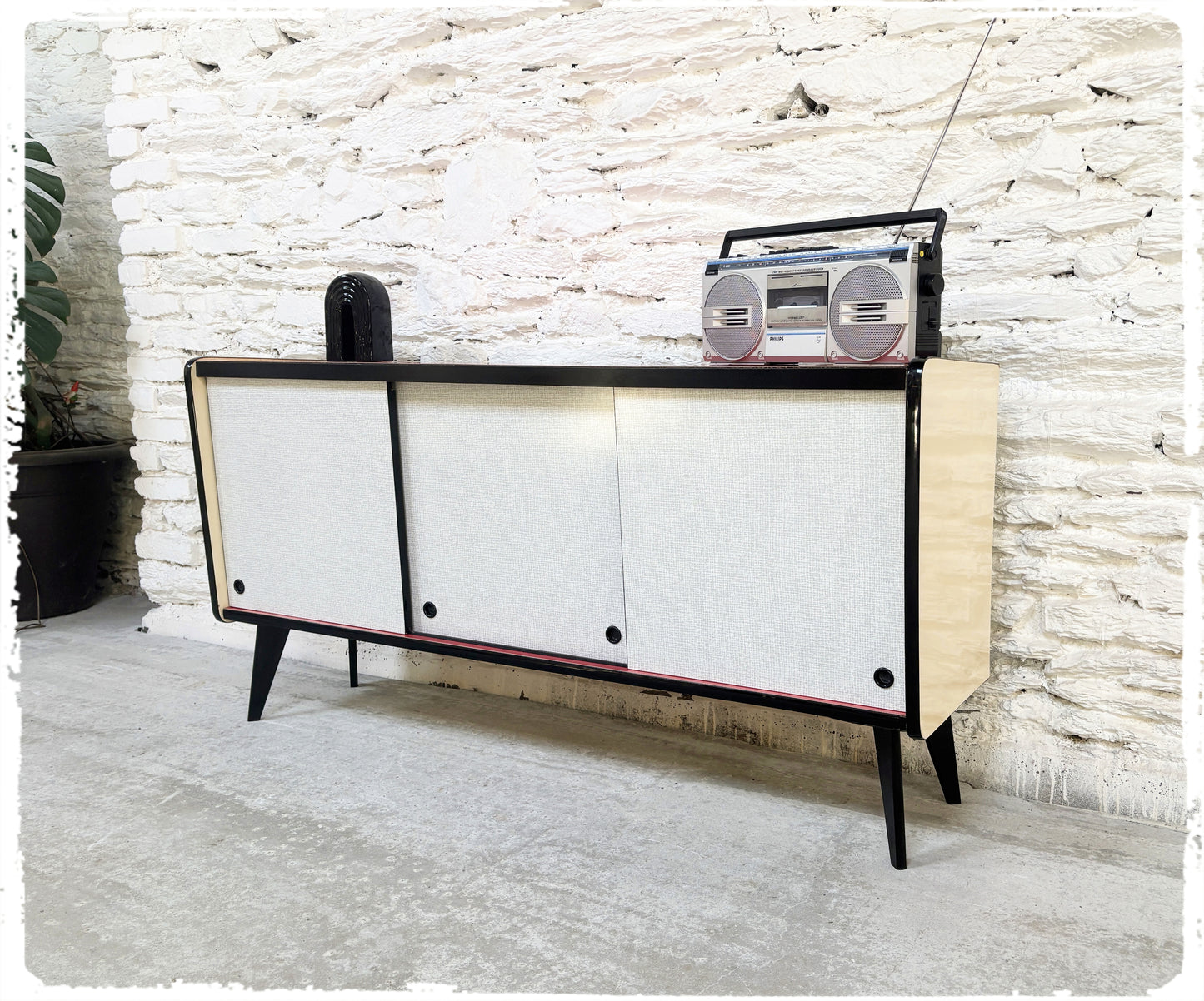 Enfilade Basse Vintage Formica Pieds Compas