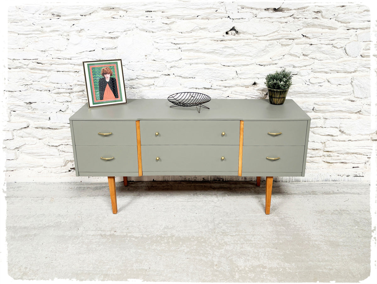 Enfilade Basse Vintage Pieds Fuseaux Revisitée Gris Vert