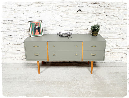 Enfilade Basse Vintage Pieds Fuseaux Revisitée Gris Vert