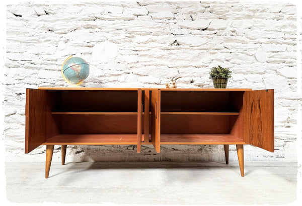 Enfilade Basse Vintage Style Scandinave en Teck Pieds Fuseaux