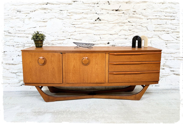 Enfilade Beautility Vintage en Teck Années 60