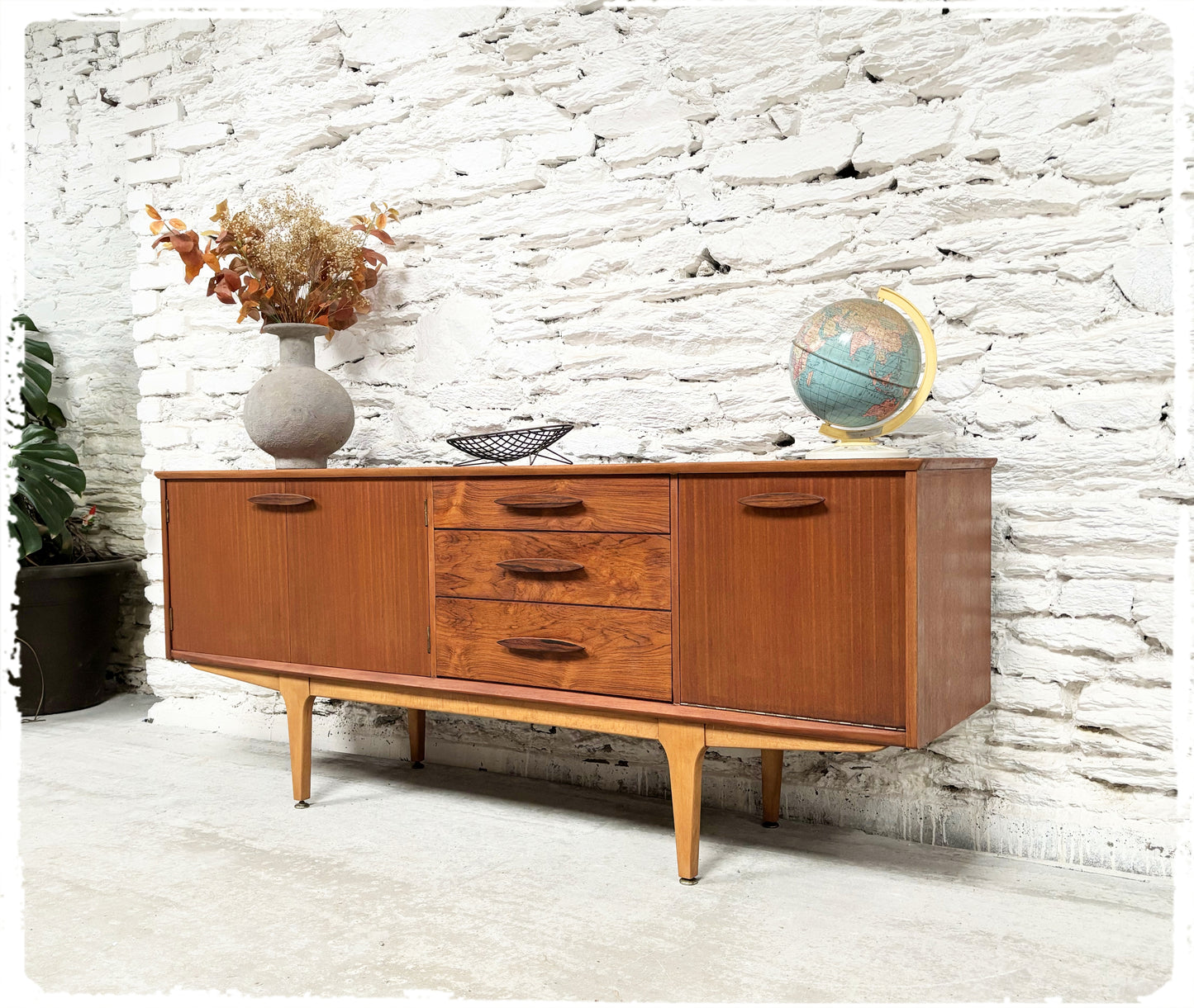 Enfilade Jentique Vintage en Teck