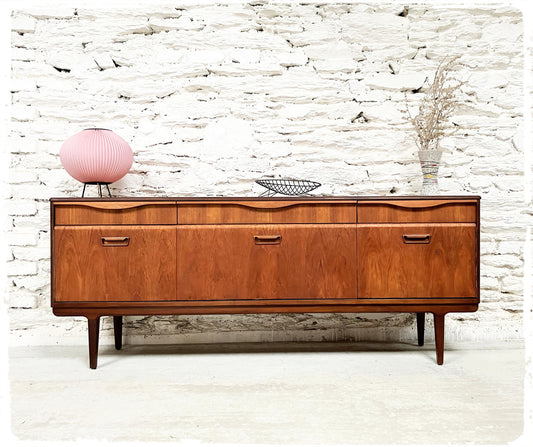Enfilade Sideboard Vintage Midcentury en Teck