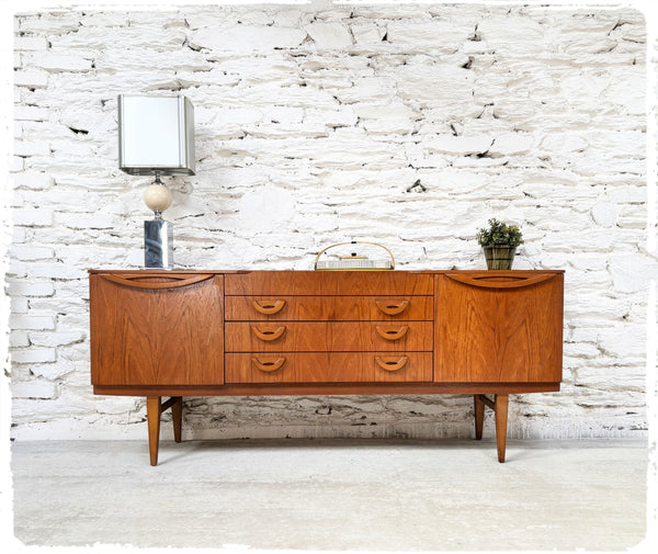 Enfilade Vintage Style Scandinave Beautility en Teck