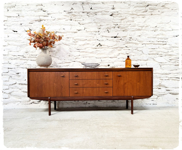 Enfilade Vintage en Teck & Afromosia White & Newton