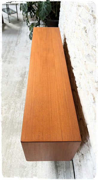 Enfilade Vintage en Teck & Afromosia White & Newton