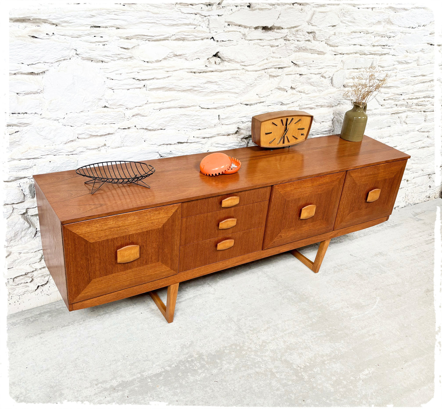 Enfilade Vintage en Teck Stonehill