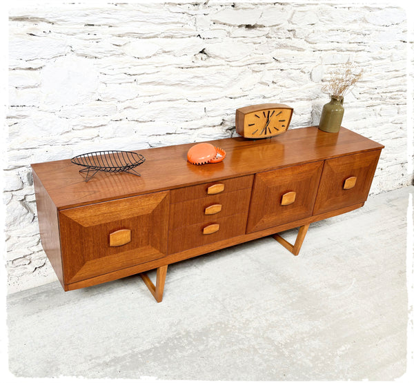 Enfilade Vintage en Teck Stonehill