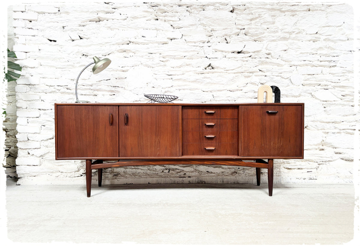 Enfilade Vintage G-PLAN BRASILIA en Teck & Afromosia