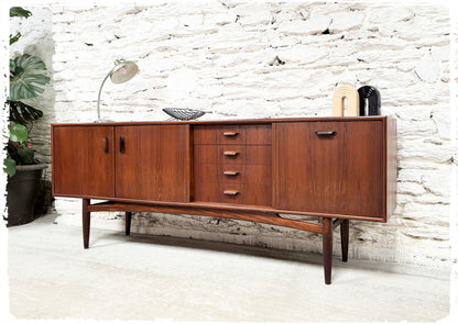 Enfilade Vintage G-PLAN BRASILIA en Teck & Afromosia
